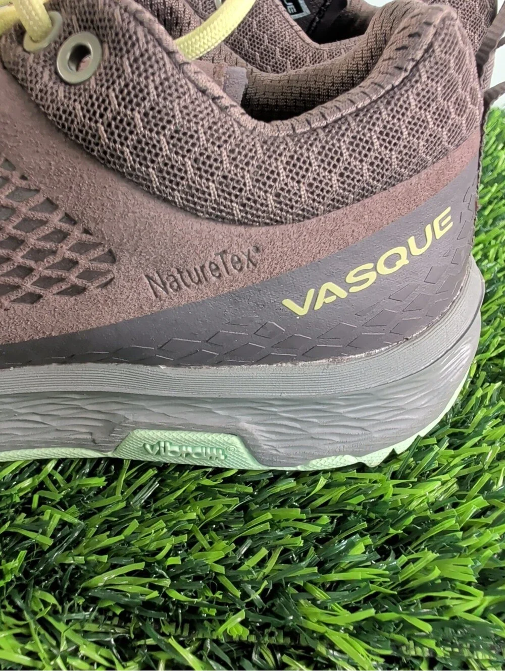 Vasque Shoes Womens 7 M Breeze LT Sneakers Waterproof Trail Hiking Running